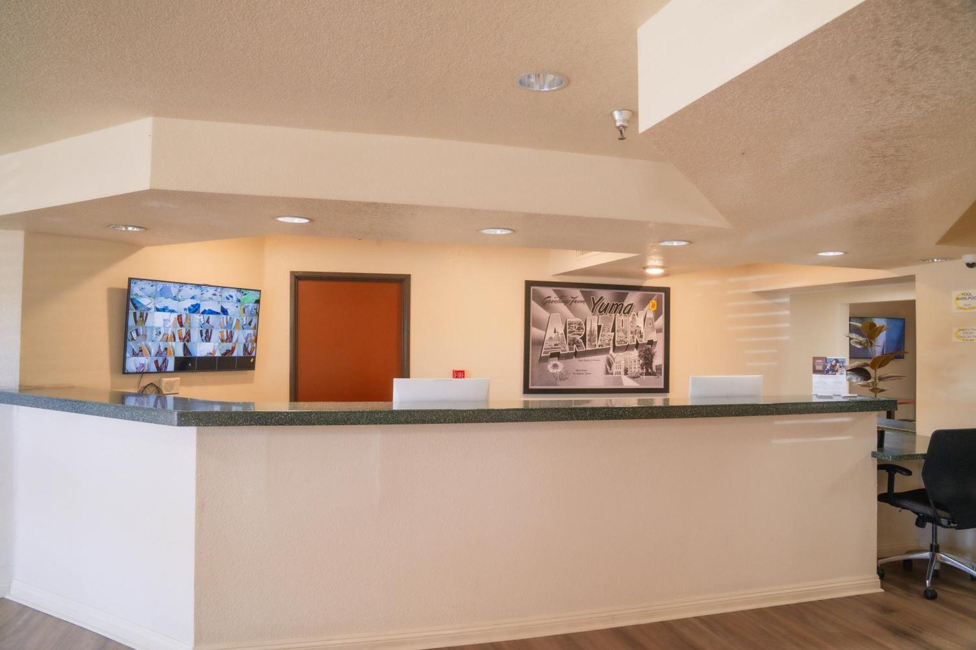 Super 8 By Wyndham Yuma Hotel Exterior foto